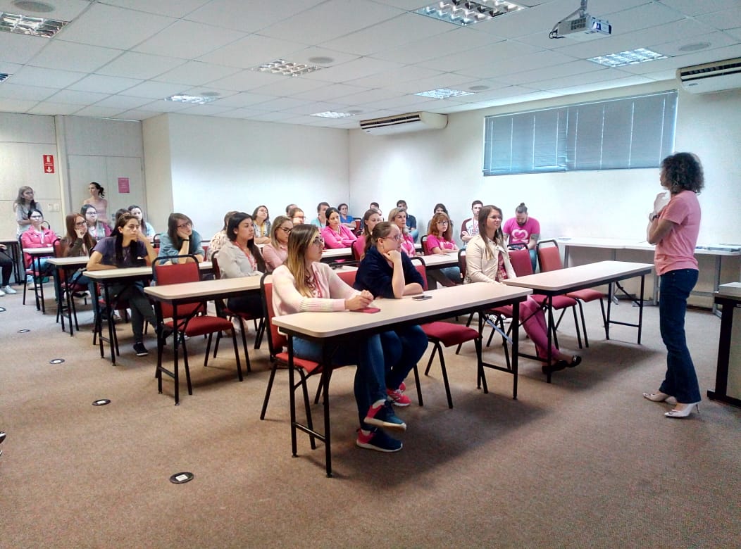 Foto 1 / Lojas MM promove ações em alusão ao Outubro Rosa