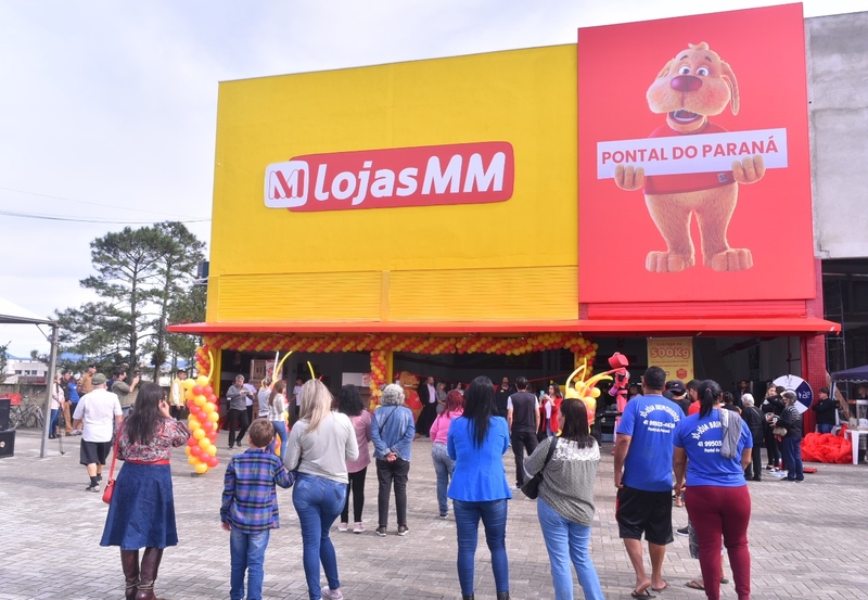 Lojas MM reinaugura filiais no Paraná