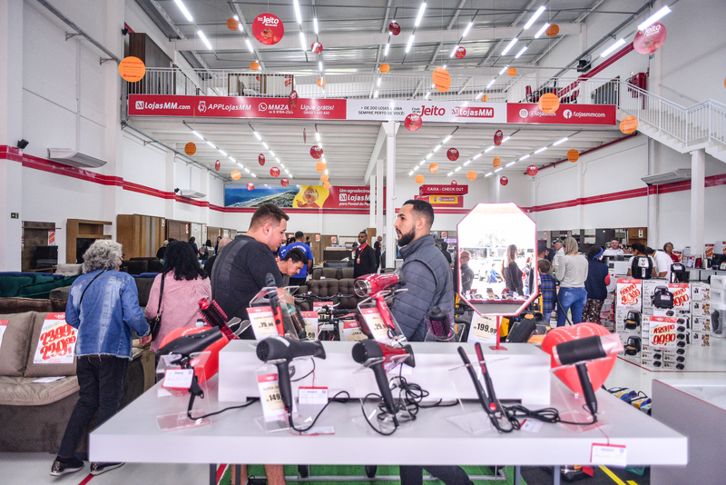 Redes de varejo regionais ganham mercado com crise da Americanas