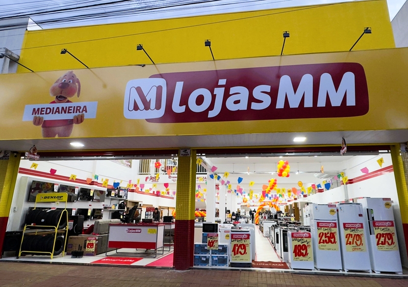 Lojas MM reinaugura filial em Medianeira com dobro de tamanho e reestruturada