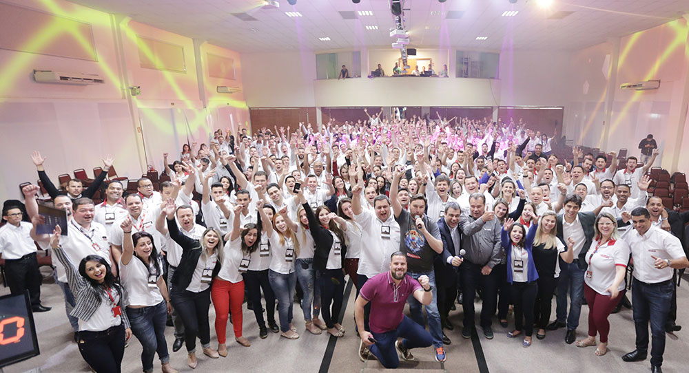 Lojas MM é a 5ª melhor empresa para trabalhar no Paraná